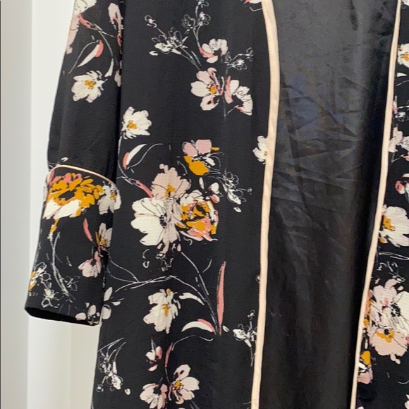 Black floral Kimono - Picture 3 of 3